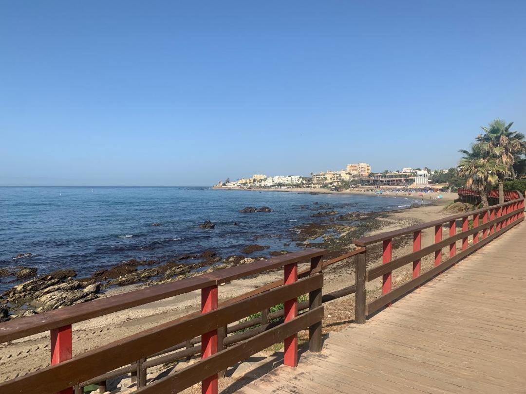 Lovely Beachfront In Calahonda Apartment *